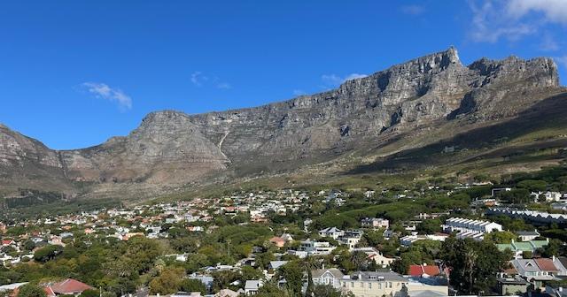 2 Bedroom Property for Sale in Gardens Western Cape